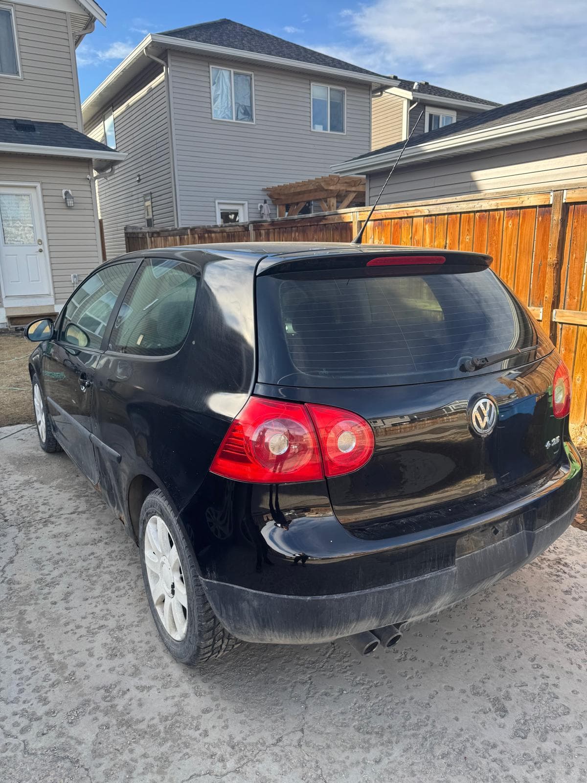 Used Volkswagen car accepted for cash in Calgary